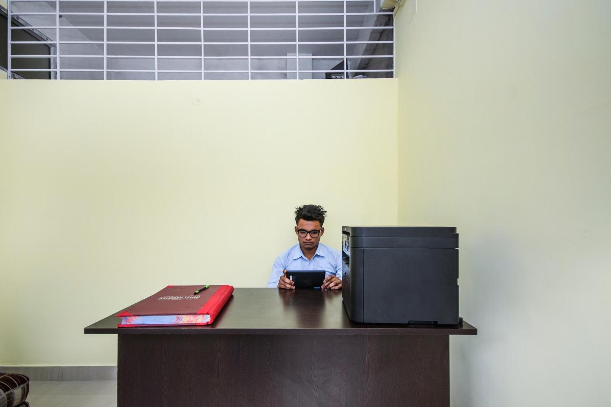 Hotel O Bimal Residency Dispur Экстерьер фото